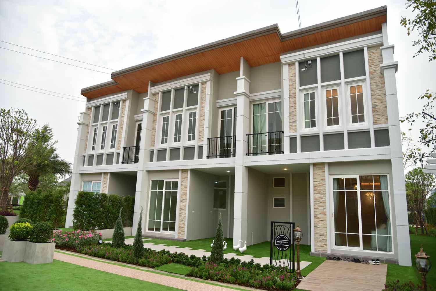 รูปภาพ โกลเด้น ทาวน์ วิภาวดี-แจ้งวัฒนะ (Golden Town Vibhavadi - Chaengwattana)