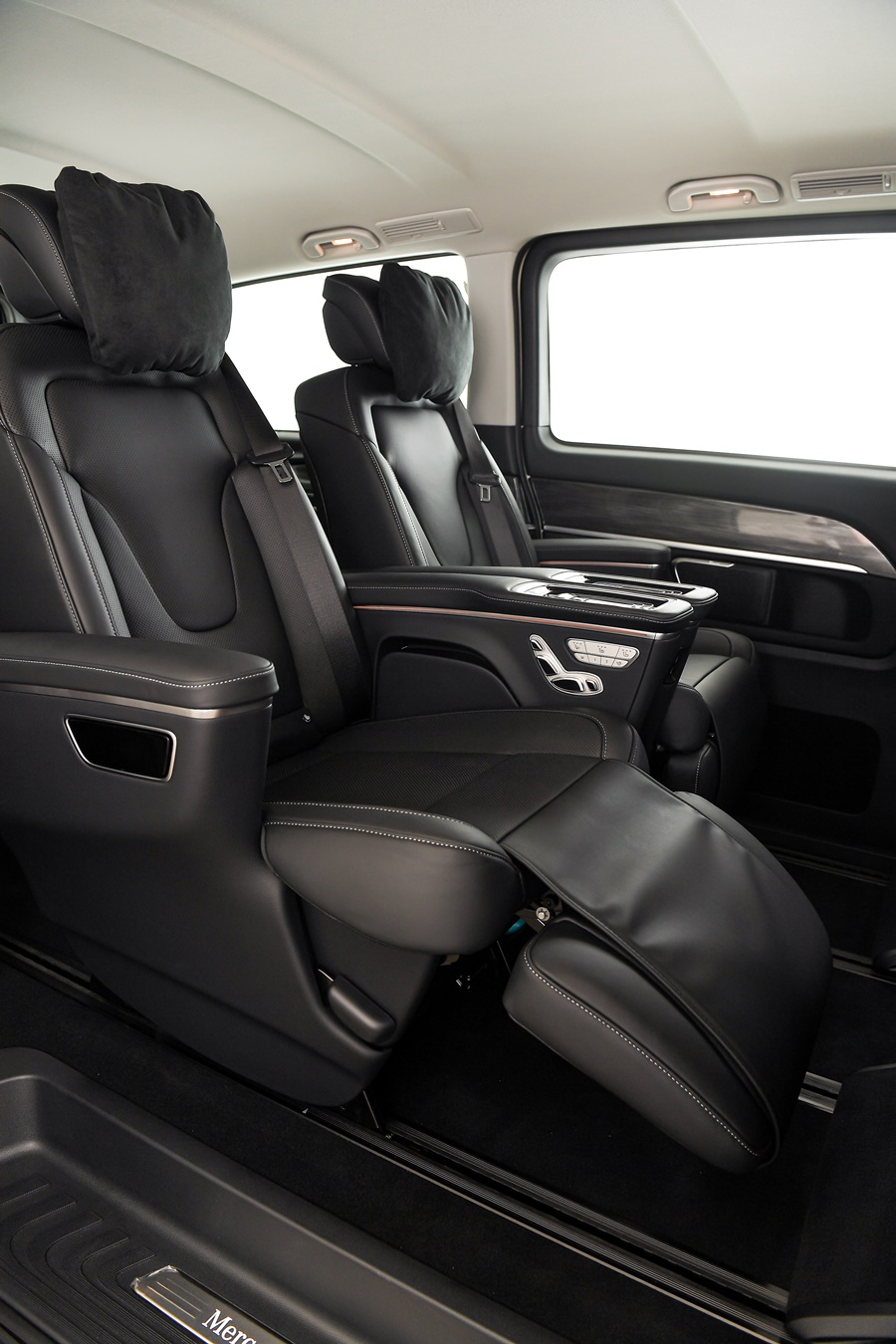 รูปภาพ เมอร์เซเดส-เบนซ์ Mercedes-benz V-Class V 250 d Exclusive ปี 2023