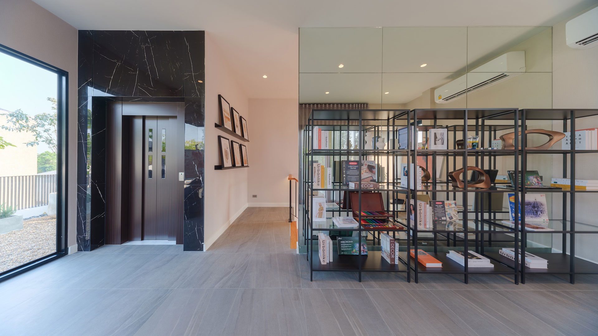 รูปภาพ อาณา พระรามเก้า (Arna Rama 9)