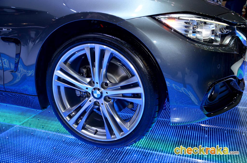 รูปภาพ บีเอ็มดับเบิลยู BMW Series 4 420i Coupe M Sport ปี 2014