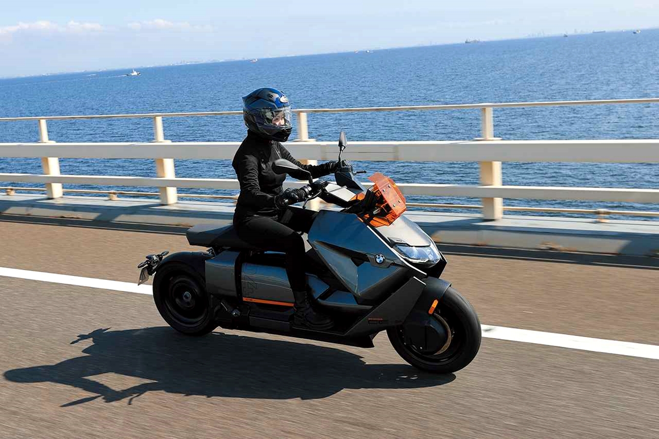 รูปภาพ บีเอ็มดับเบิลยู BMW CE 04 ปี 2022