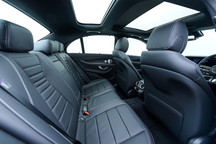 รูปภาพ เมอร์เซเดส-เบนซ์ Mercedes-benz E-Class E 300 e Avantgrade ปี 2021