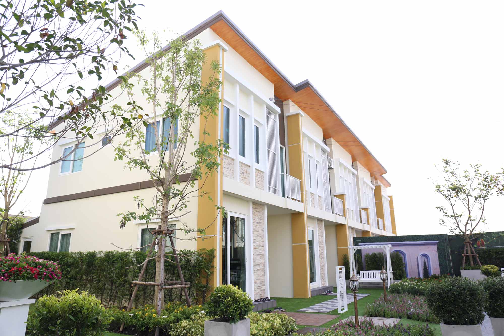 รูปภาพ โกลเด้น ทาวน์ ศรีนครินทร์-สุขุมวิท (Golden Town Srinakarin - Sukhumvit)