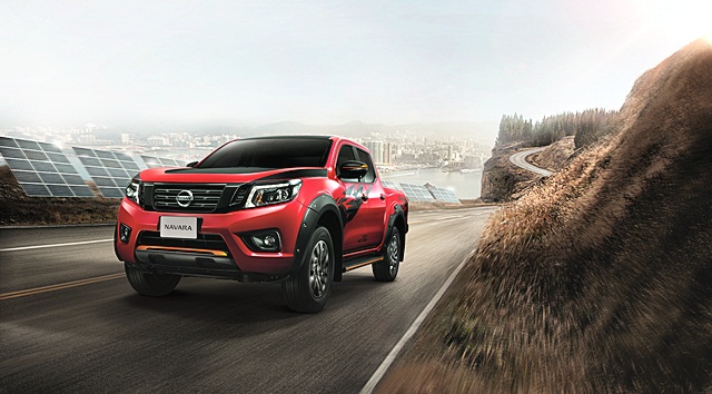 รูปภาพ นิสสัน Nissan Navara NP300 Double Cab Calibra EL 7 AT Black Edition ปี 2019