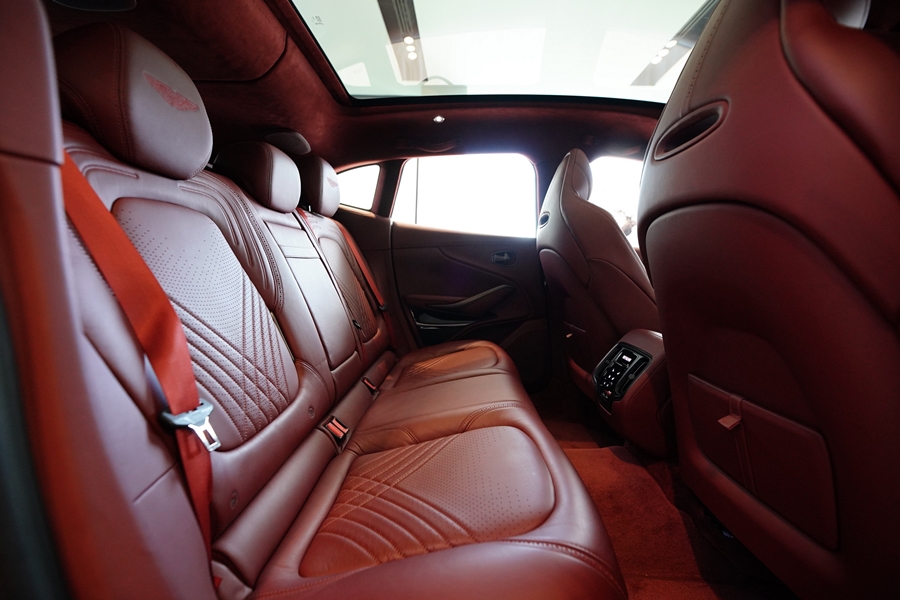 รูปภาพ แอสตัน มาร์ติน Aston Martin DBX V8 Turbo ปี 2020