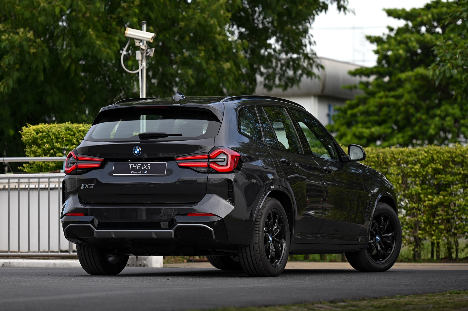 รูปภาพ บีเอ็มดับเบิลยู BMW i iX3 M Sport Inspiring ปี 2023
