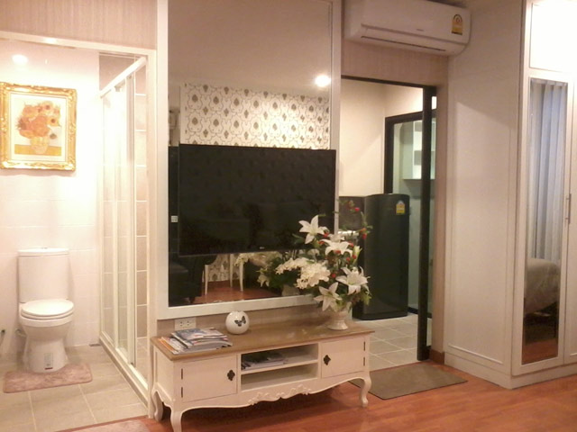 รูปภาพ ลิฟวิ่ง เอเชีย คอนโด (Living Asia Condo)