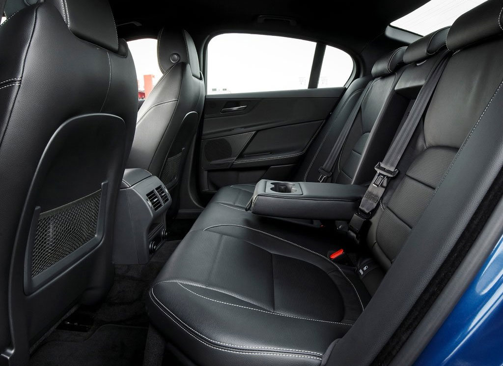 รูปภาพ จากัวร์ Jaguar XE 2.0 GTDI R-Sport ปี 2015