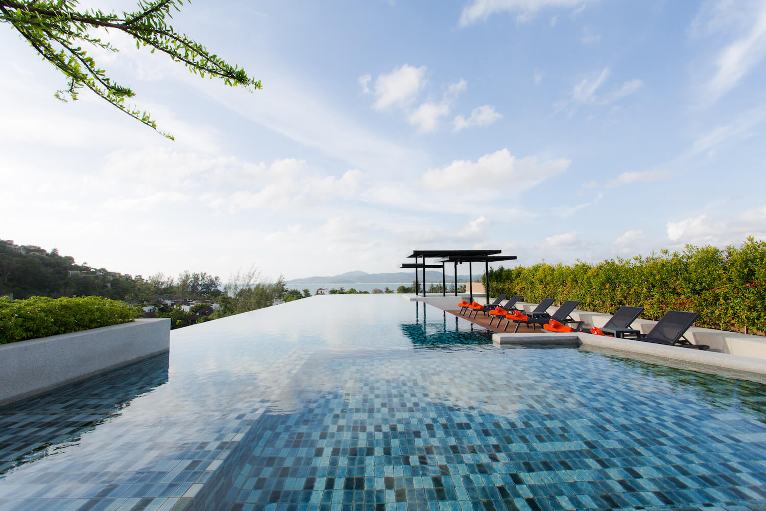 รูปภาพ 6 อเวนิว สุรินทร์ บีช (6th Avenue Surin Beach)