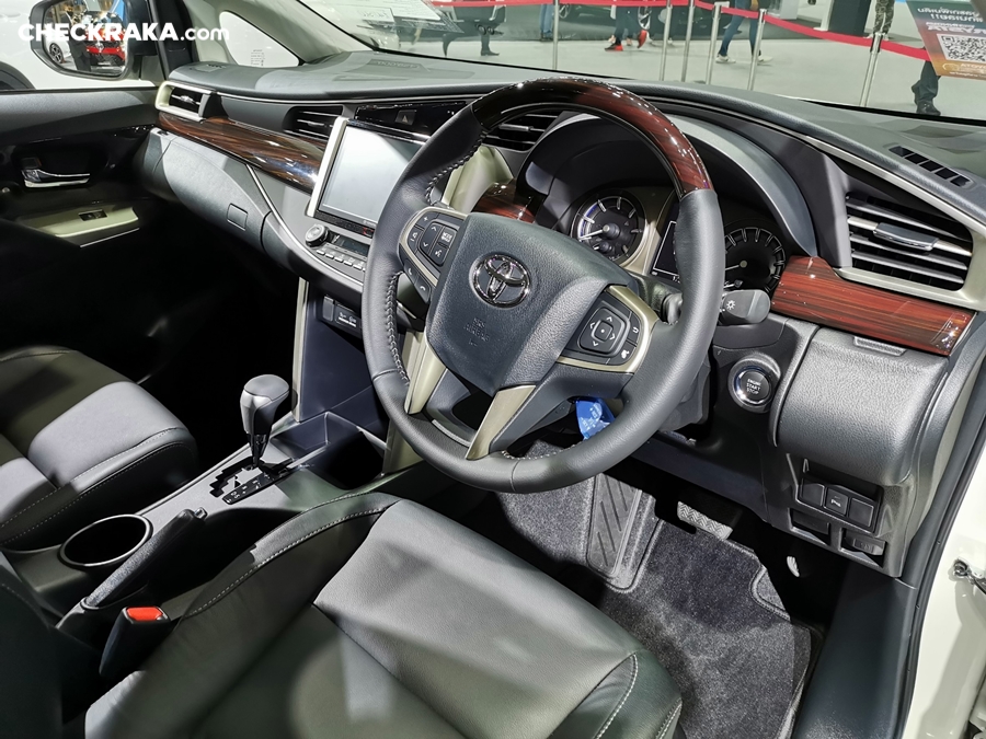 รูปภาพ โตโยต้า Toyota Innova 2.8 Crysta Premium ปี 2020