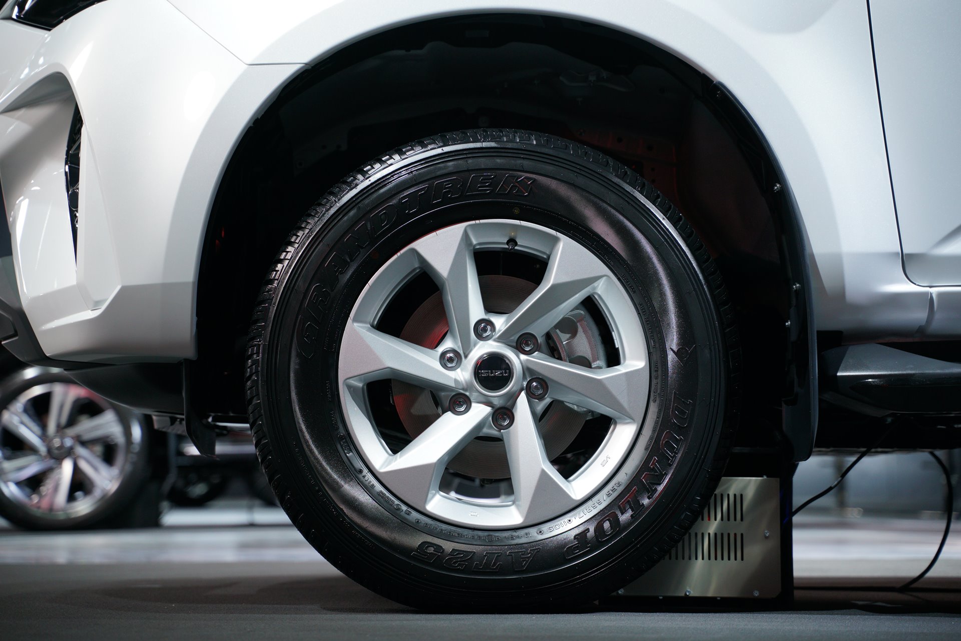 รูปภาพ อีซูซุ Isuzu MU-X 4x2 1.9 Active A/T ปี 2024