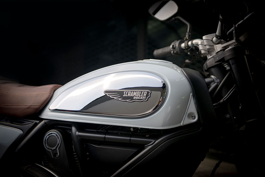 รูปภาพ ดูคาติ Ducati Scrambler Legend 62 ปี 2015