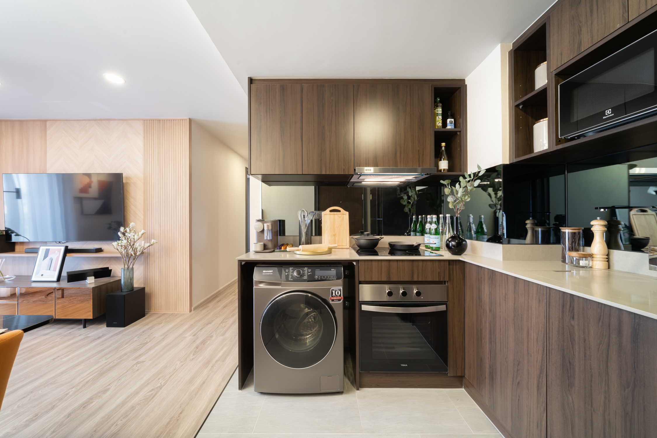 รูปภาพ แซฟวี่ อารีย์ 4 (SAVVI ARI4)