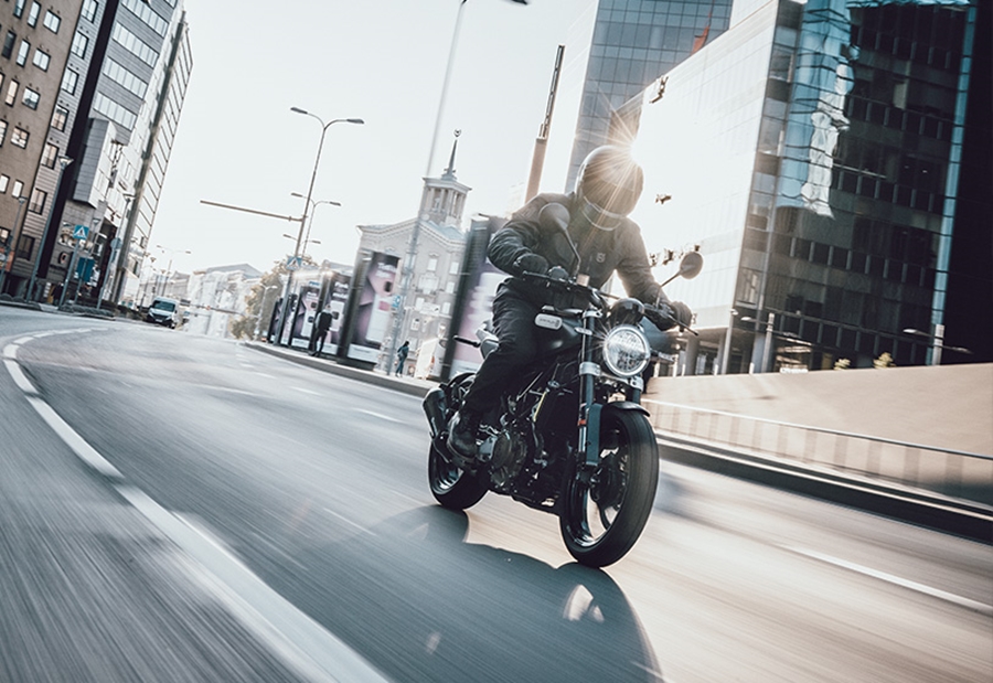 รูปภาพ ฮุสวาน่า Husqvarna Naked svartpilen 200 ปี 2021