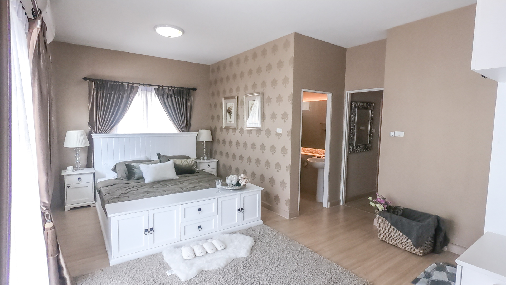 รูปภาพ ดีญ่า วาเล่ย์ ศรีราชา (Diya Valley Sriracha)