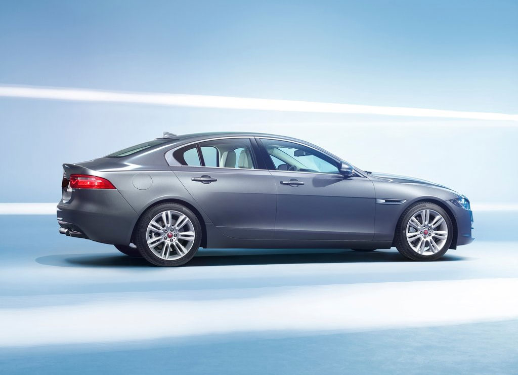 รูปภาพ จากัวร์ Jaguar XE 2.0 Portfolio ปี 2015