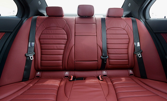 รูปภาพ เมอร์เซเดส-เบนซ์ Mercedes-benz C-Class C 220 d AMG Dynamic ปี 2018