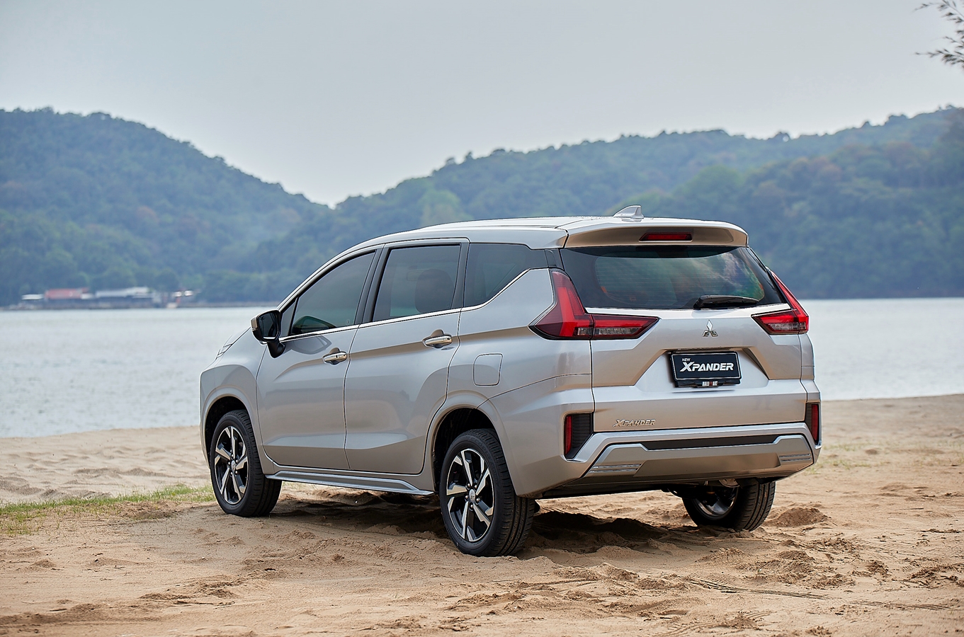 รูปภาพ มิตซูบิชิ Mitsubishi Xpander GLS-LTD CVT ปี 2022
