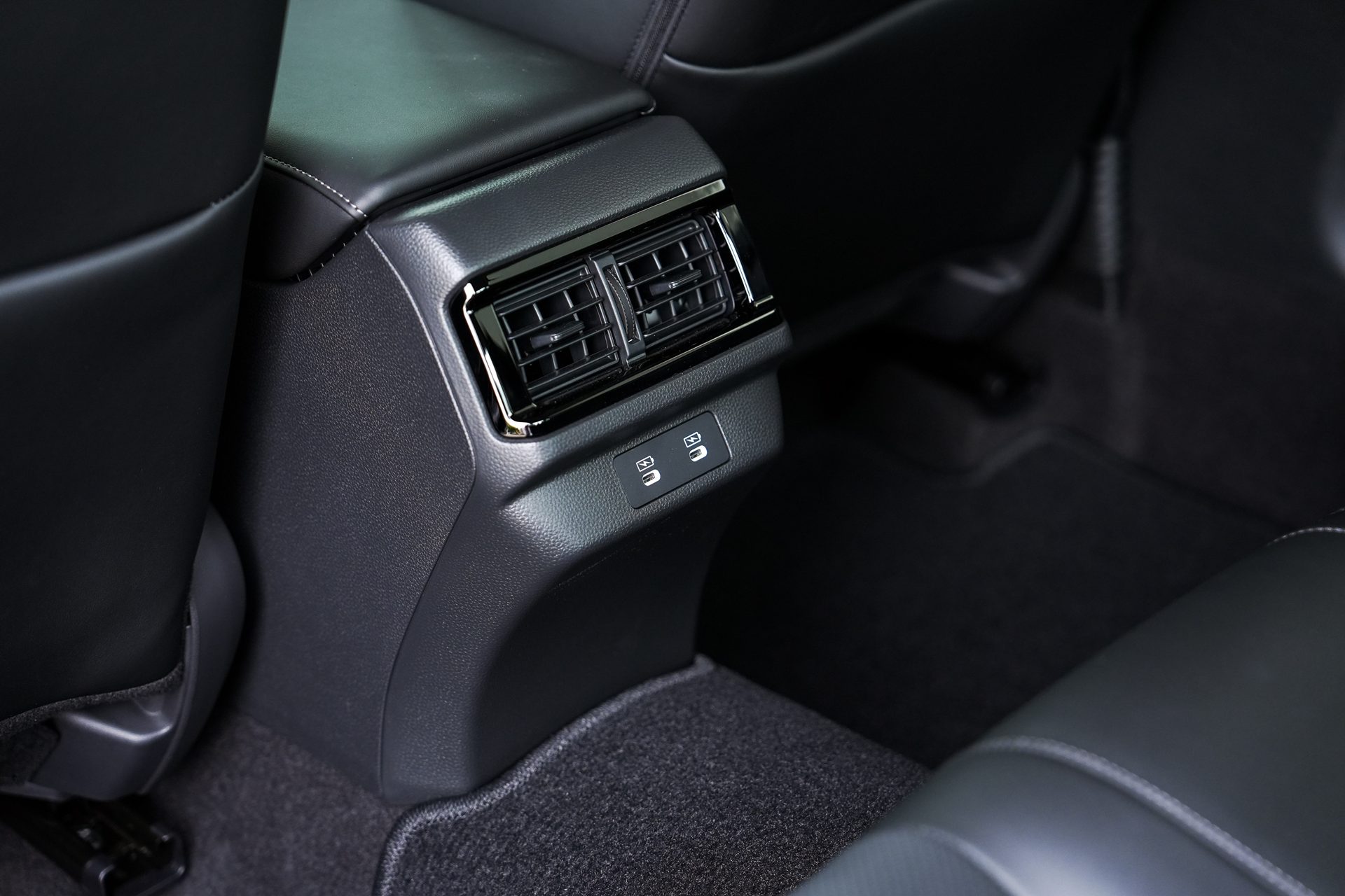 รูปภาพ ฮอนด้า Honda Accord e:HEV EL ปี 2025