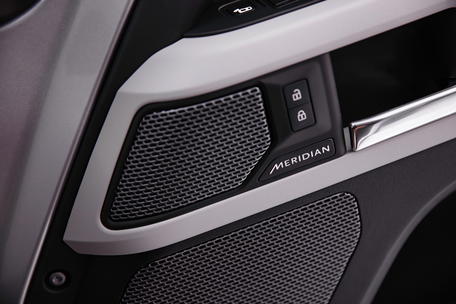 รูปภาพ แลนด์โรเวอร์ Land Rover Defender 110 Petrol 3.0 SE Ingenium MHEV ปี 2020