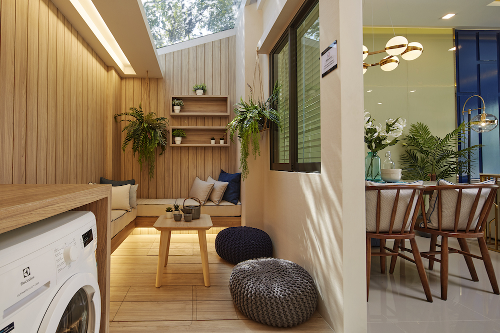 รูปภาพ ภูริ วงแหวน - ลำลูกกา (Puri Wongwaen-Lamlukka)