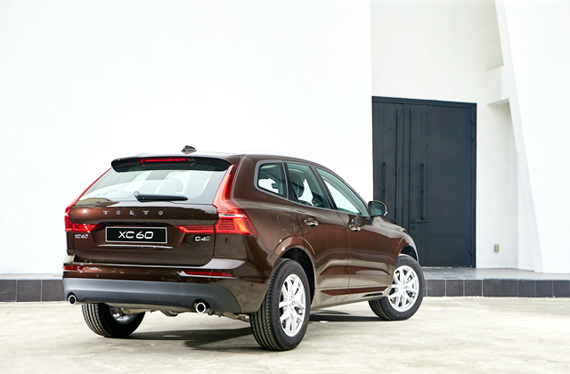 รูปภาพ วอลโว่ Volvo XC60 D4 AWD Momentum ปี 2020
