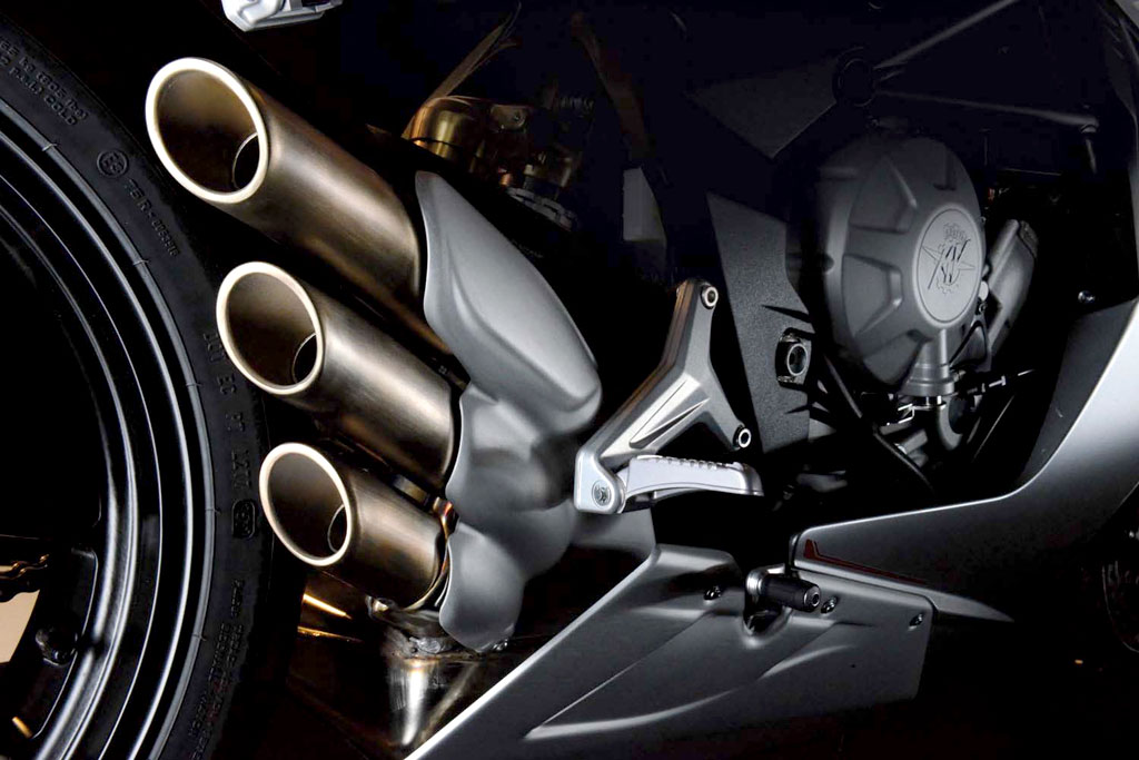 รูปภาพ เอ็มวี ออกุสต้า MV Agusta Brutale 800 ABS ปี 2014