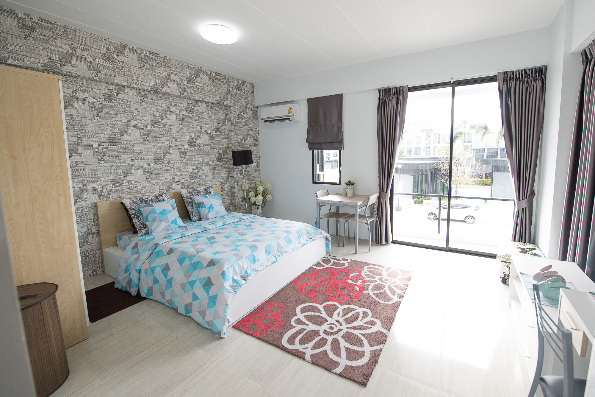 รูปภาพ ดีคอมเพล็กช์ ดีทาวน์ สวนเสือ - ศรีราชา (D Complex D Town)