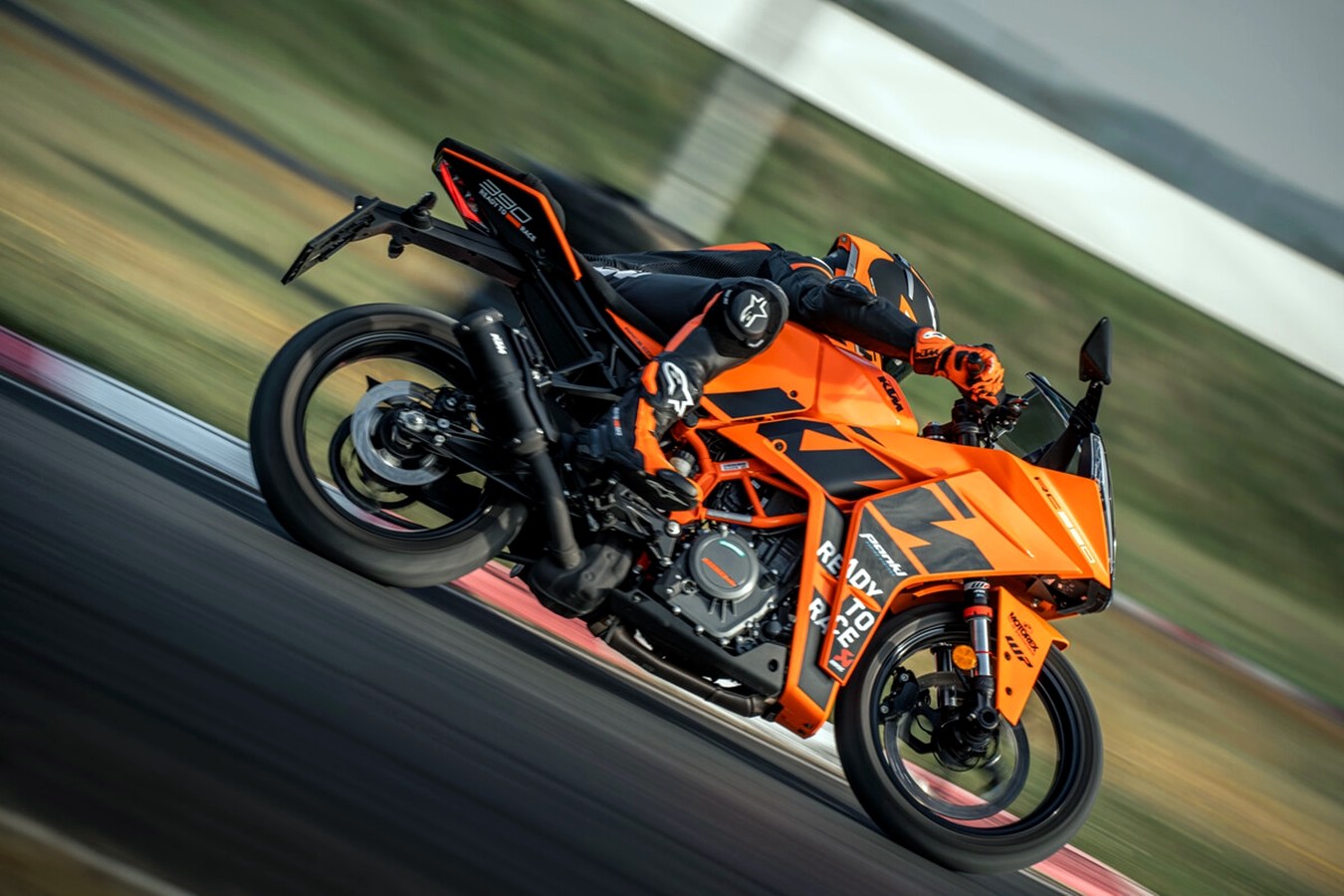 รูปภาพ เคทีเอ็ม KTM RC 390 ปี 2022