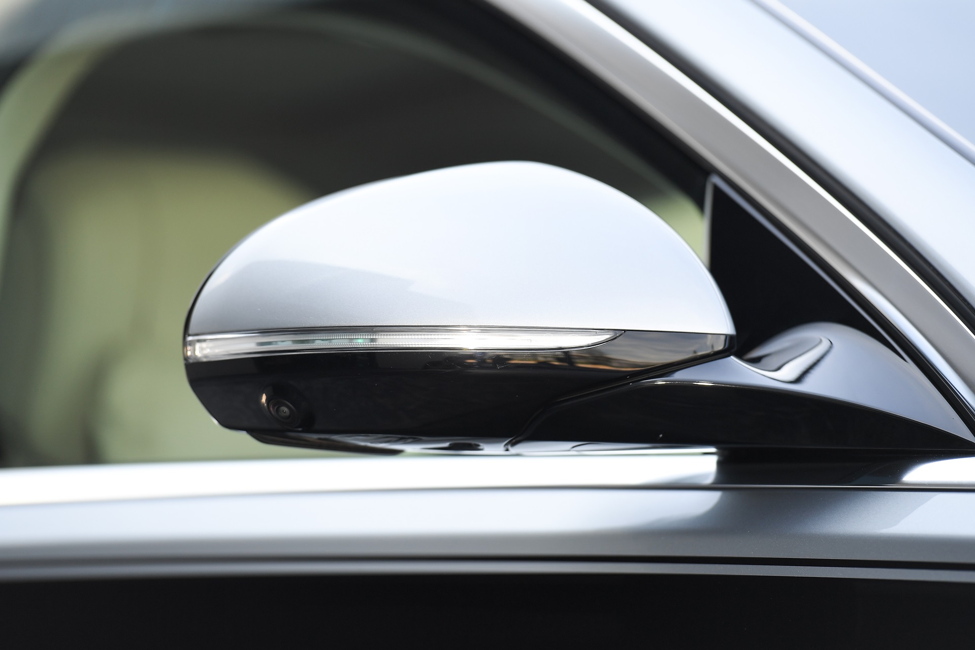 รูปภาพ เมอร์เซเดส-เบนซ์ Mercedes-benz Maybach S 580 e Premium ปี 2023