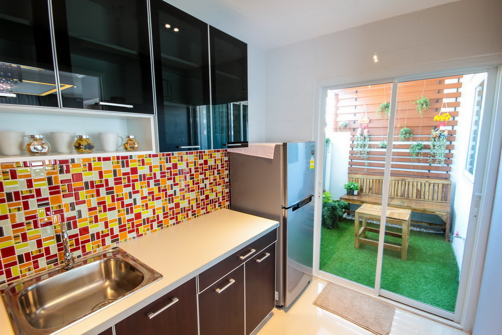 รูปภาพ เดอะ มิราเคิล พลัส เศรษฐกิจ-คลองครุ (The Miracle Plus)