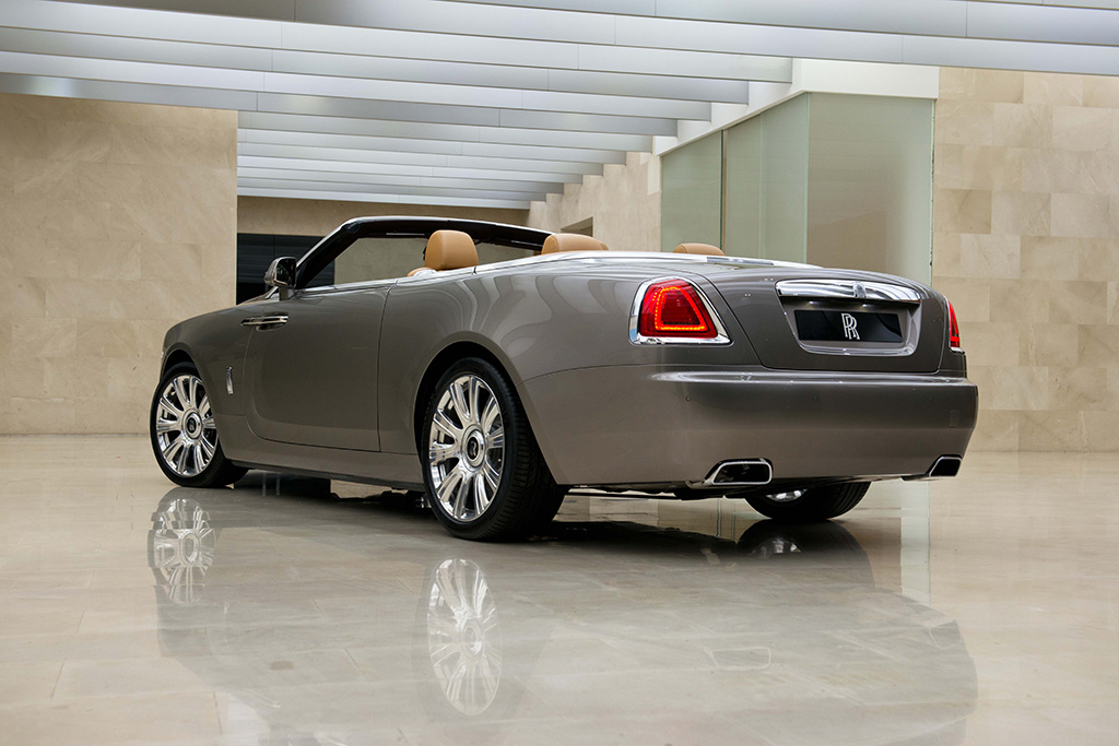 รูปภาพ โรลส์-รอยซ์ Rolls-Royce Dwan Standard ปี 2016