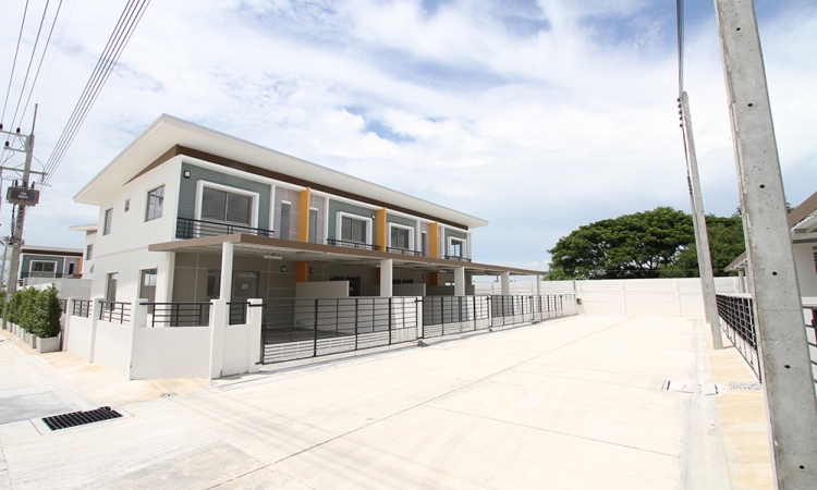 รูปภาพ ไลฟ@บ้านบึง (Life @ Baan Bueng)