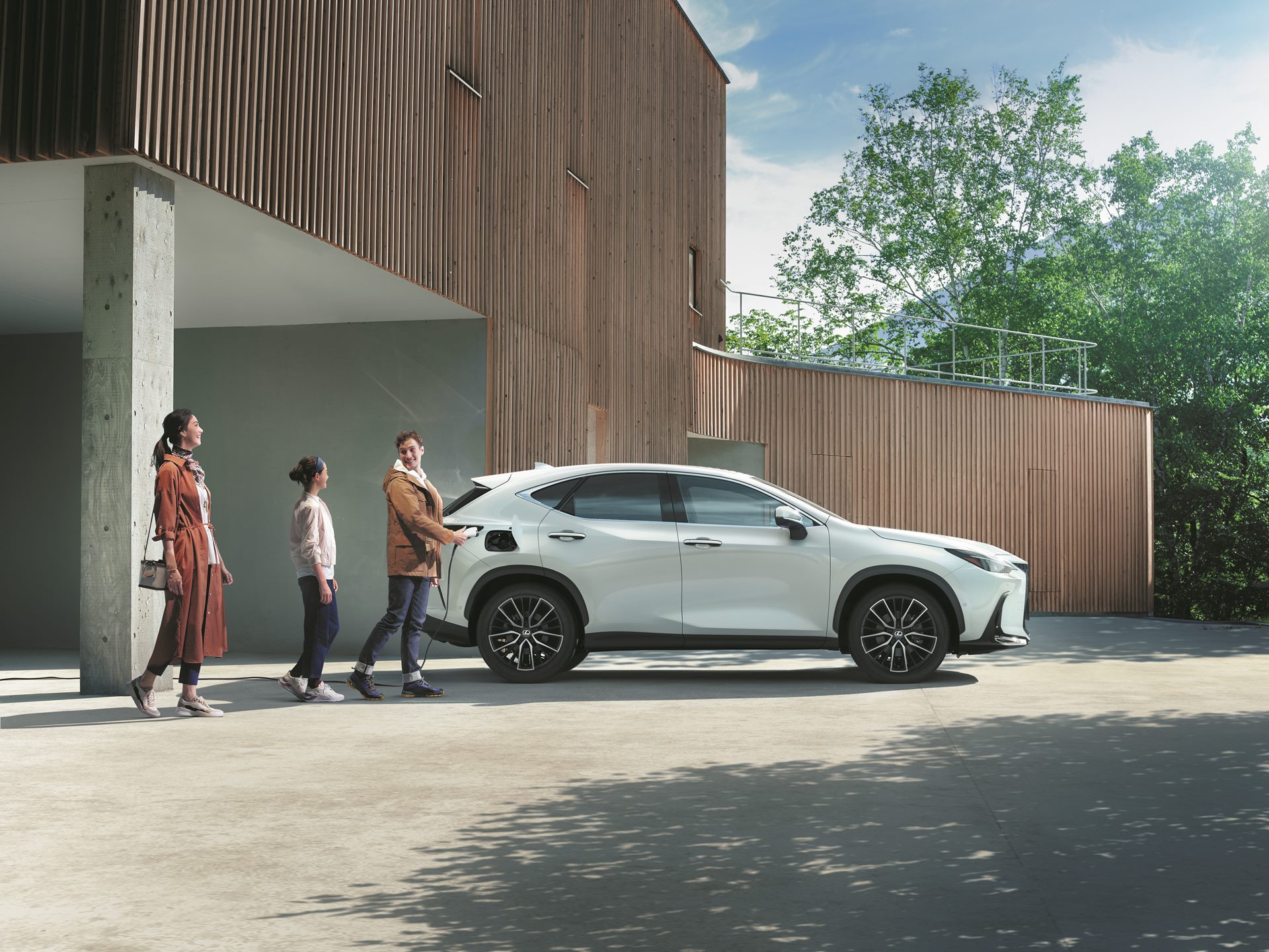 รูปภาพ เลกซัส Lexus NX 450h+ Overtrail AWD ปี 2024