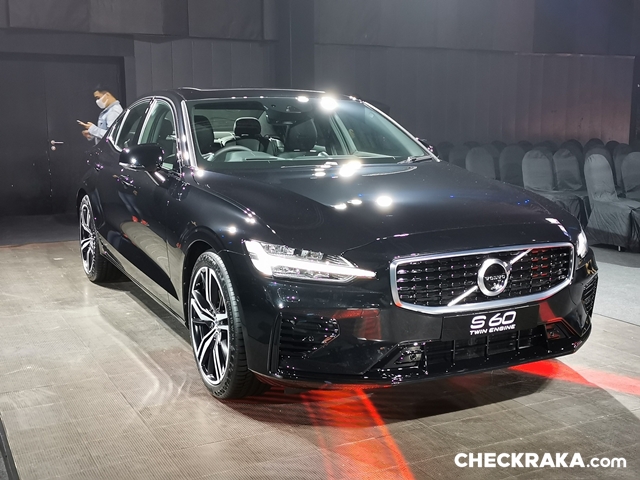 รูปภาพ วอลโว่ Volvo S60 Recharge Plug-in Hybrid R-Design ปี 2022