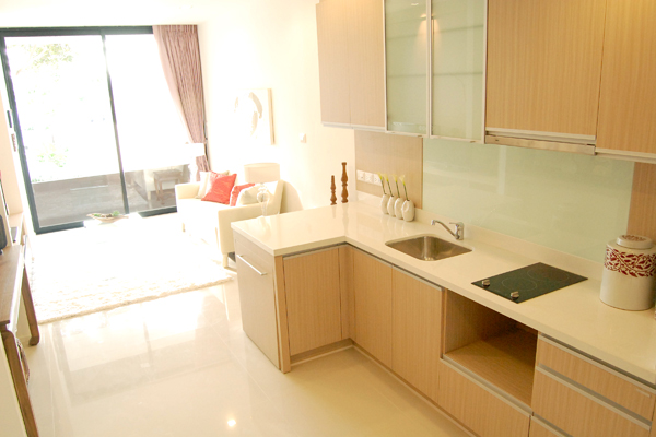 รูปภาพ ดิ โอเรียลทัล บีช คอนโดมิเนียม