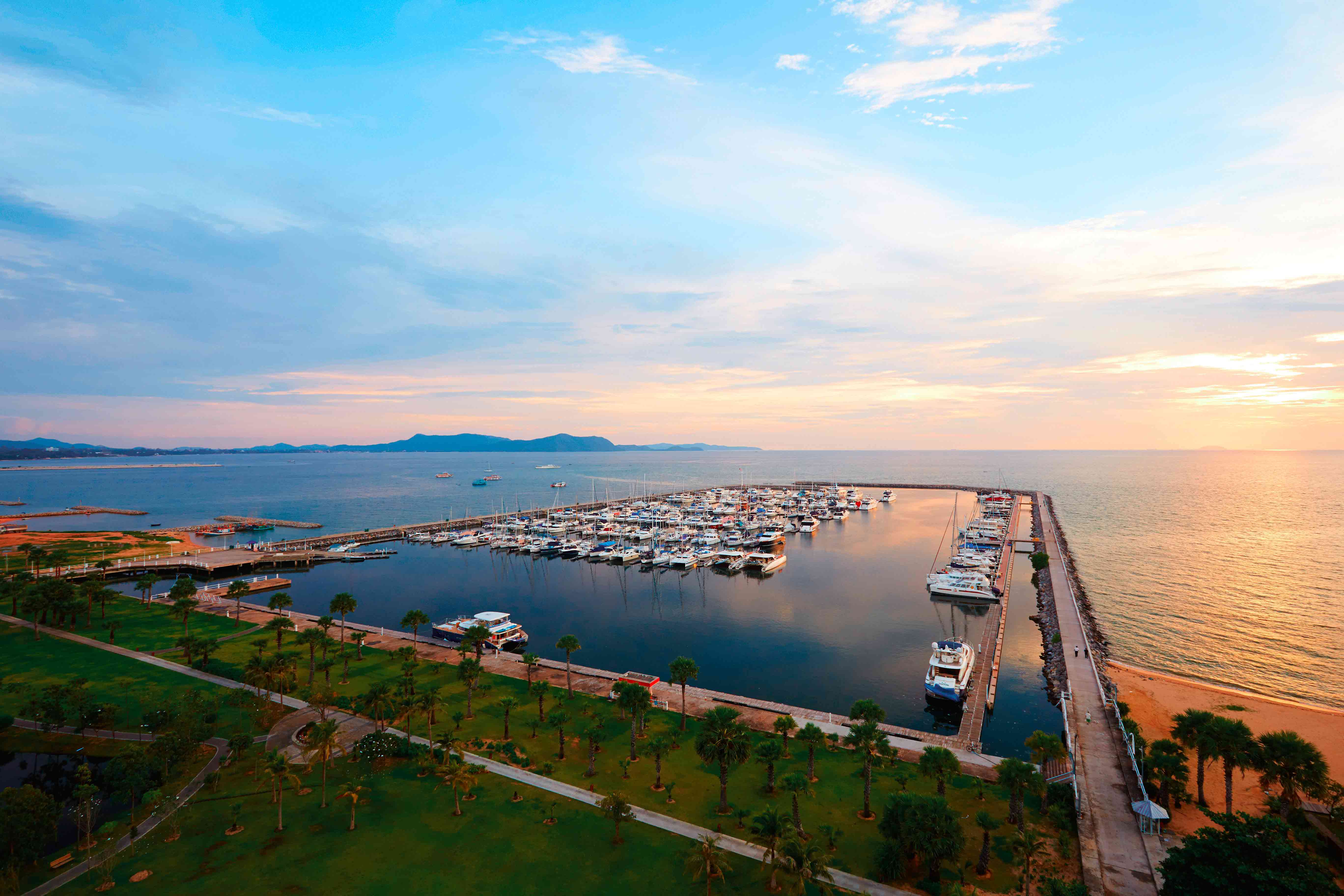 รูปภาพ โอเชี่ยน พอร์โตฟีโน่ จอมเทียน (Ocean Portofino Jomtien)