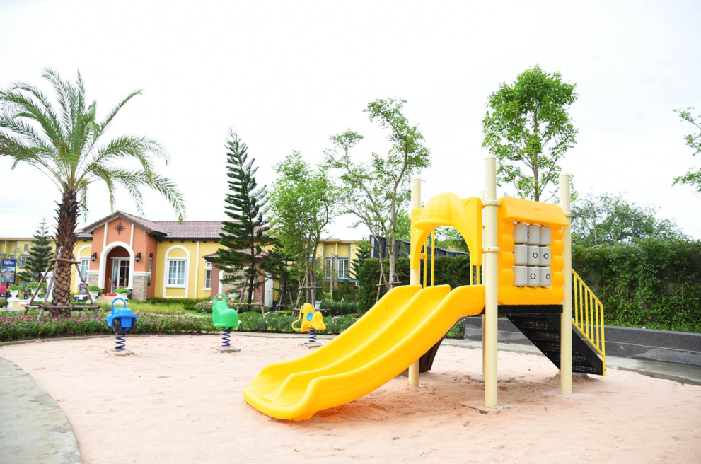 รูปภาพ โกลเด้น ทาวน์ รัตนาธิเบศร์-เวสต์เกต (Golden Town Rattanathibet-Westgate)