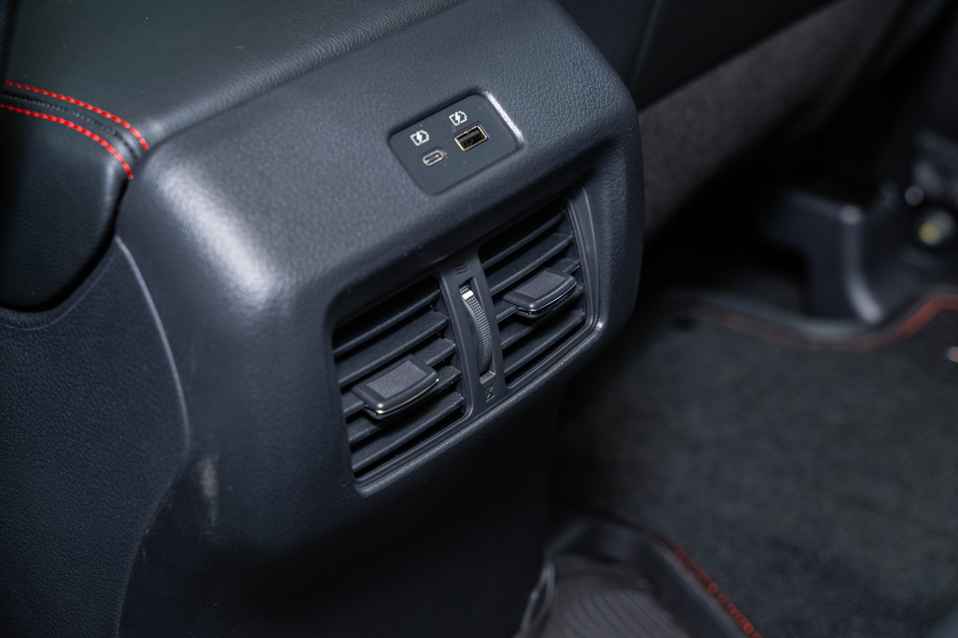 รูปภาพ นิสสัน Nissan Navara Double Cab PRO-4X 4WD 7AT ปี 2024