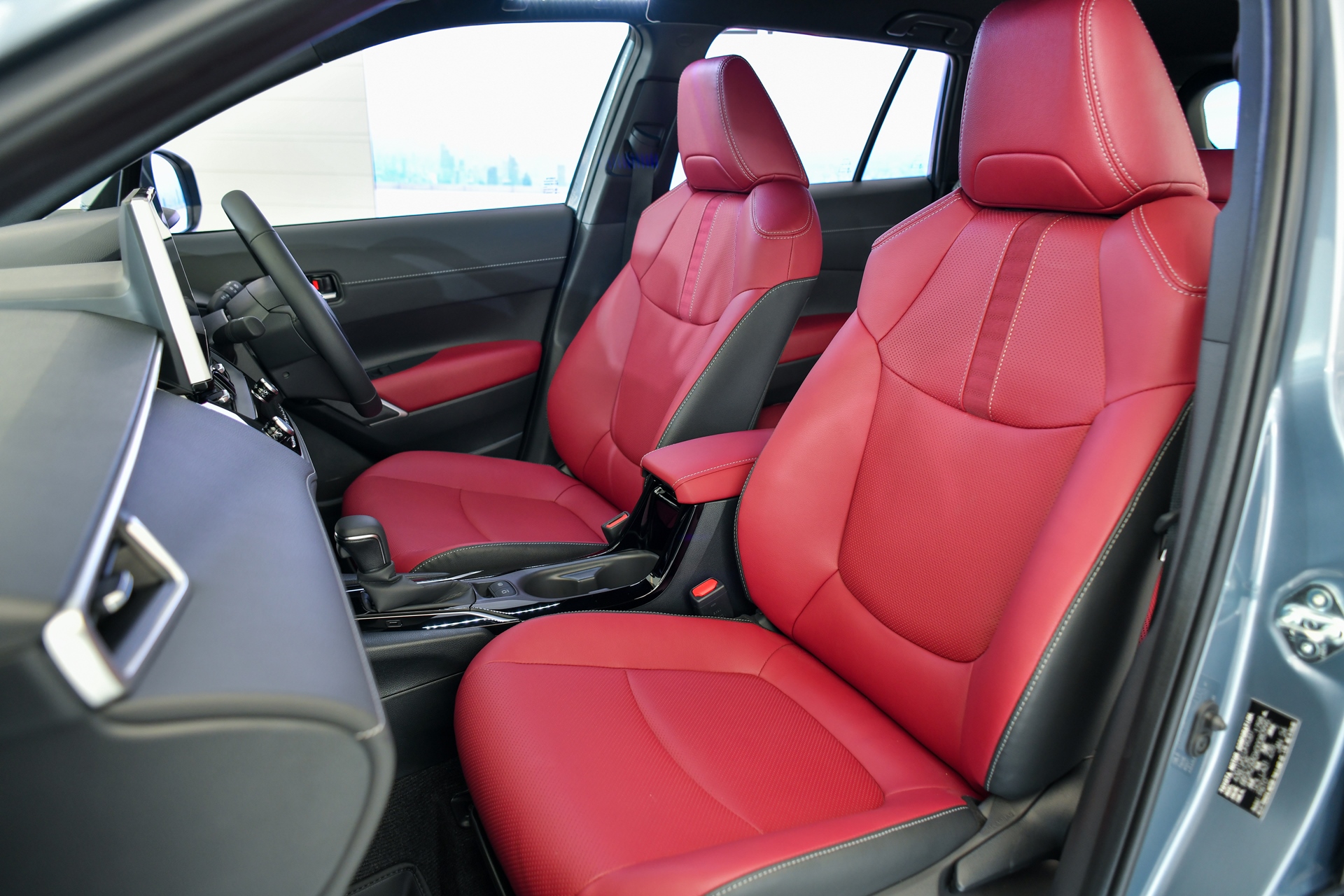 รูปภาพ โตโยต้า Toyota Corolla Cross HEV Premium ปี 2024