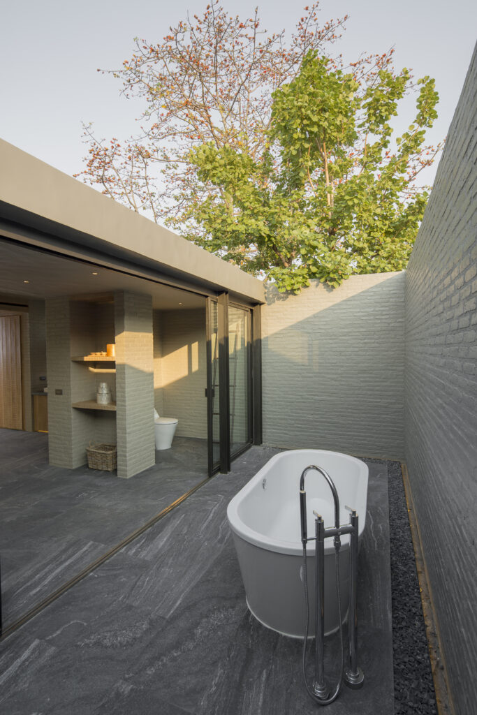 รูปภาพ ภิรมย์ แอท วินยาร์ด (Pirom at Vineyard)