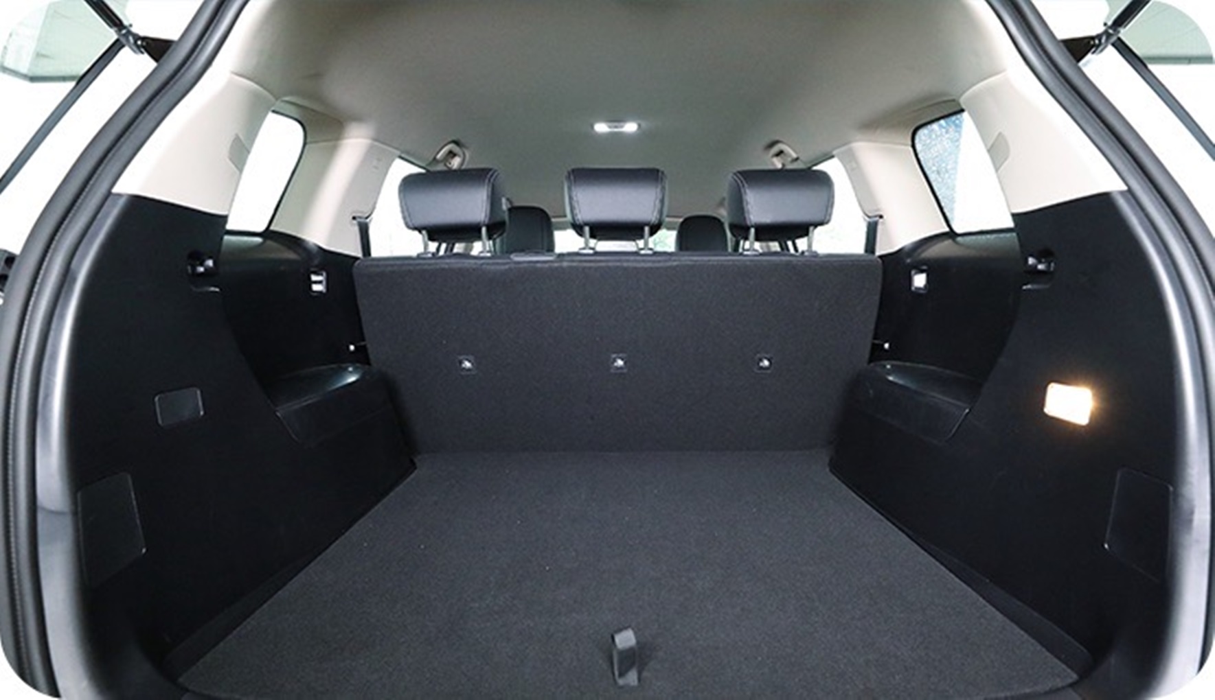 รูปภาพ บีวายดี BYD e6 EV ปี 2023