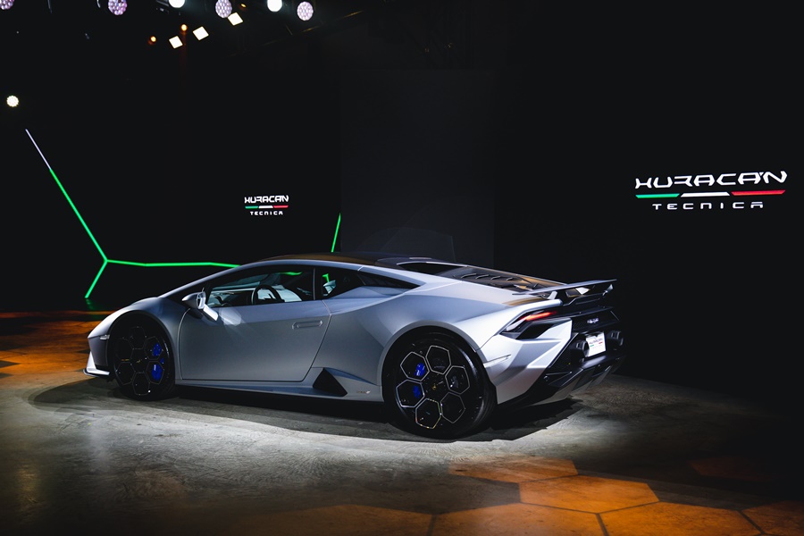 รูปภาพ ลัมโบร์กินี Lamborghini Huracan Tecnica ปี 2022