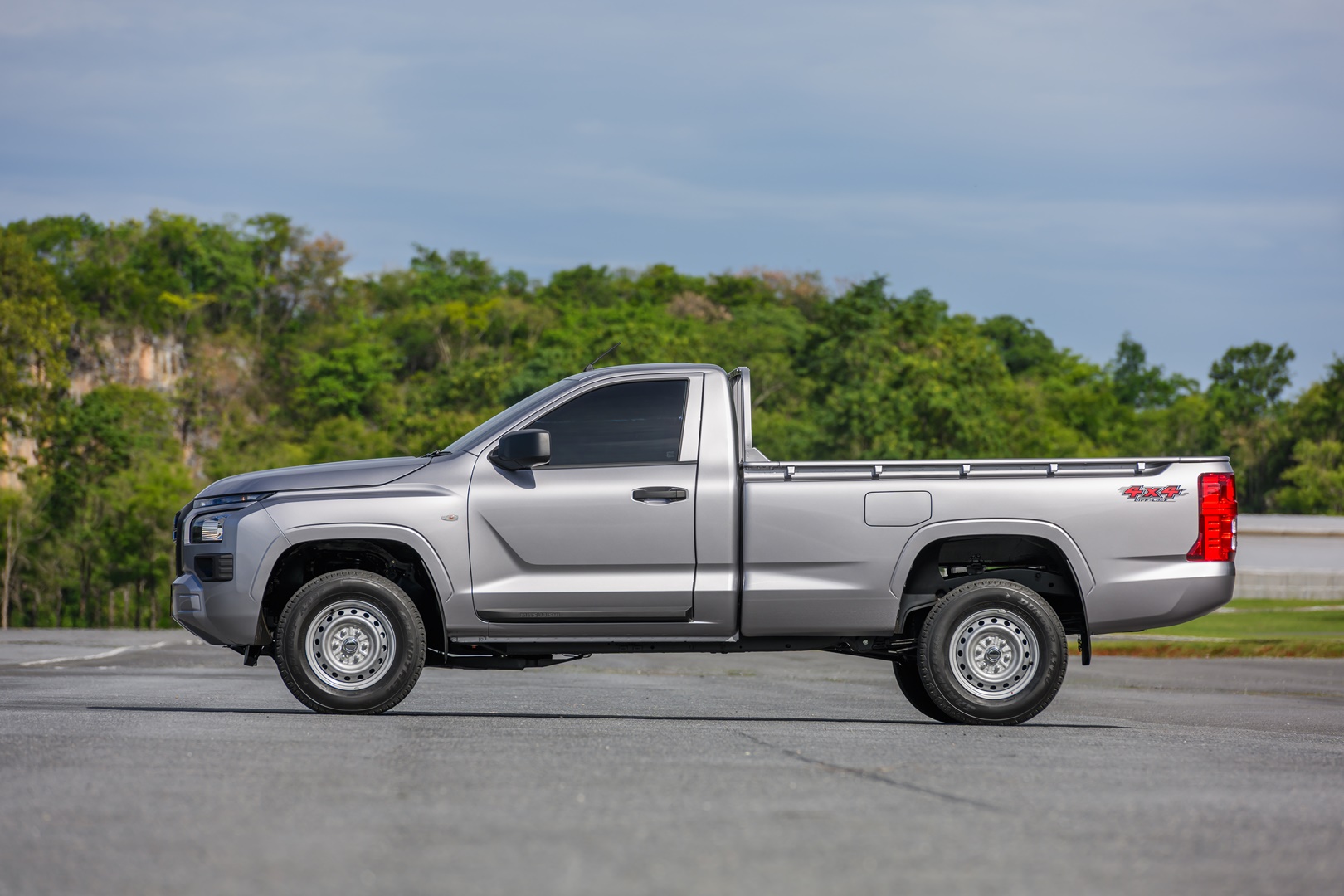 รูปภาพ มิตซูบิชิ Mitsubishi Triton Single Cab LR 2.4 Active (Cab&Chassis) ปี 2023