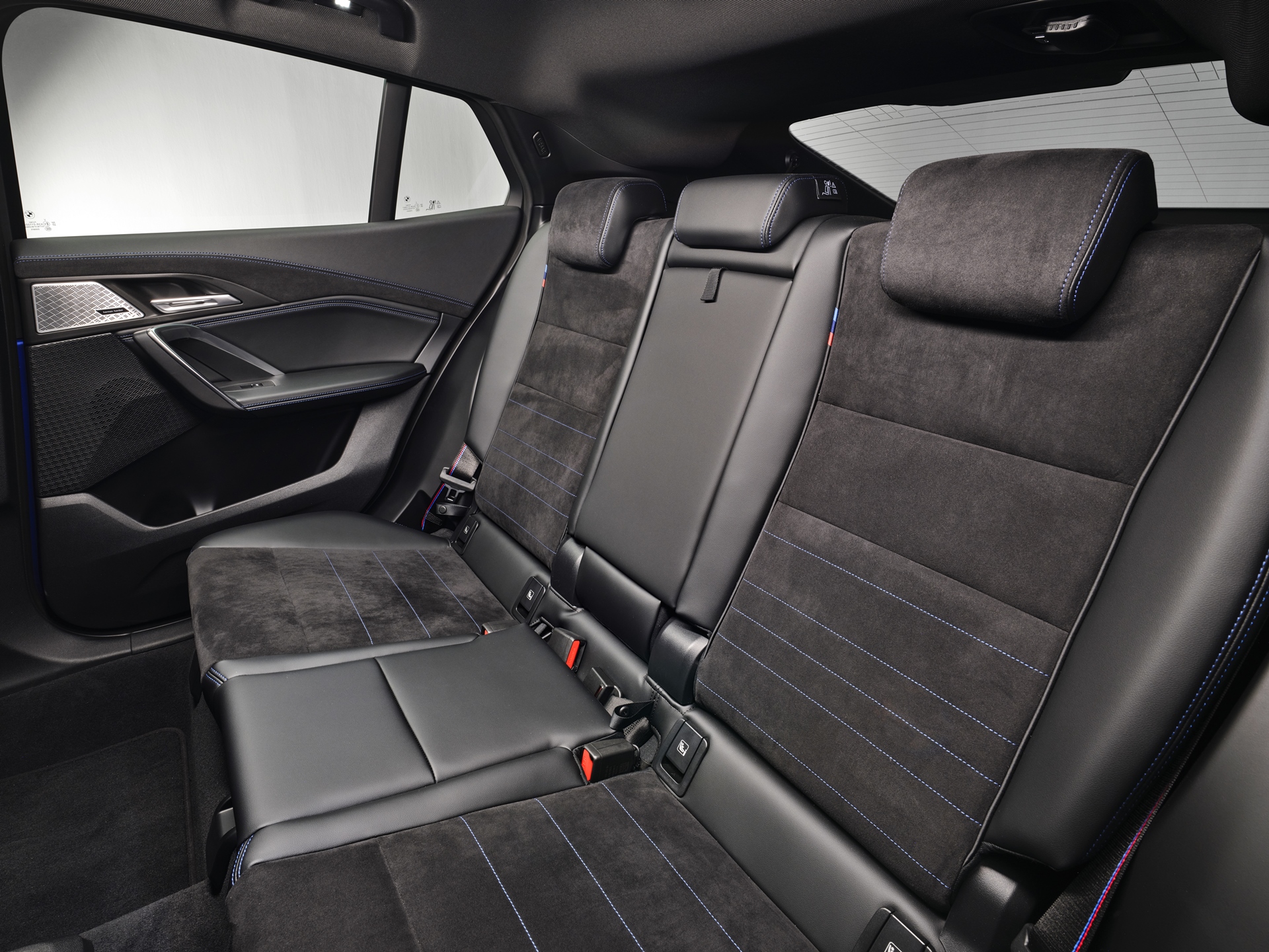 รูปภาพ บีเอ็มดับเบิลยู BMW i iX2 xDrive30 M Sport ปี 2024