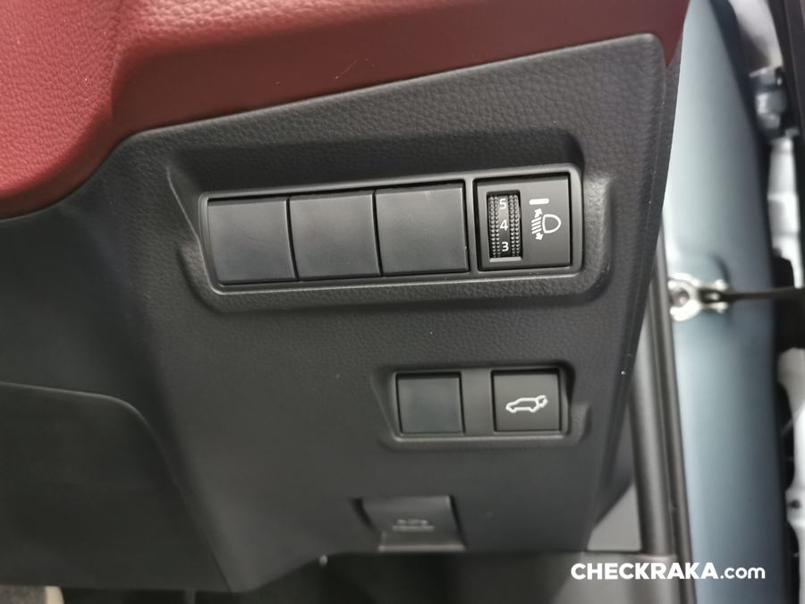 รูปภาพ โตโยต้า Toyota Corolla Cross Hybrid Premium ปี 2020