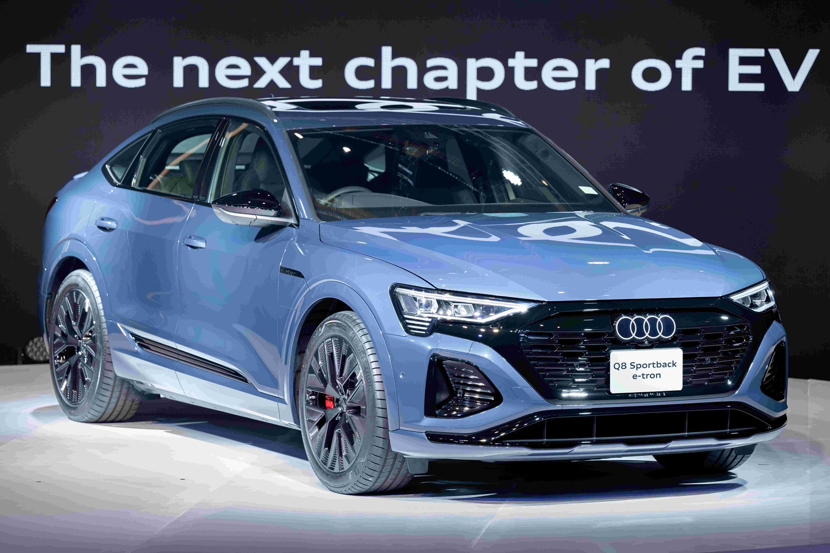 รูปภาพ อาวดี้ Audi Q8 Sportback e-tron 55 quattro S line Black edition ปี 2023