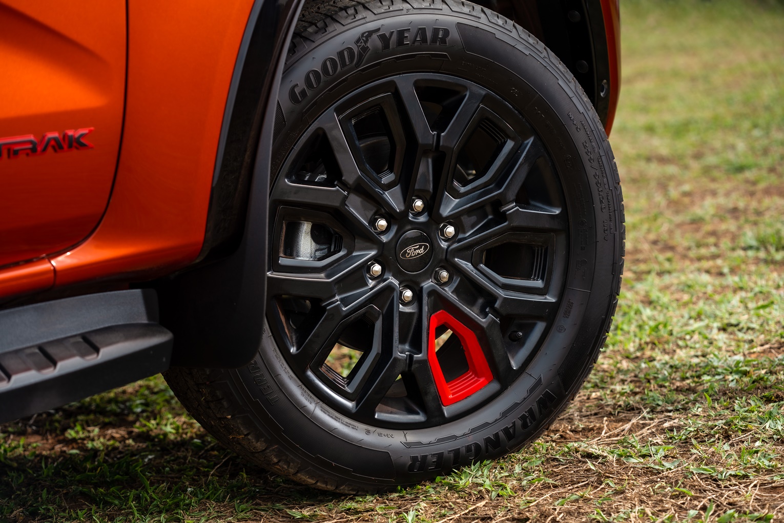 รูปภาพ ฟอร์ด Ford Ranger Double Cab Ranger Stormtrak 2.0L Bi-Turbo HR 4x4 10AT ปี 2023