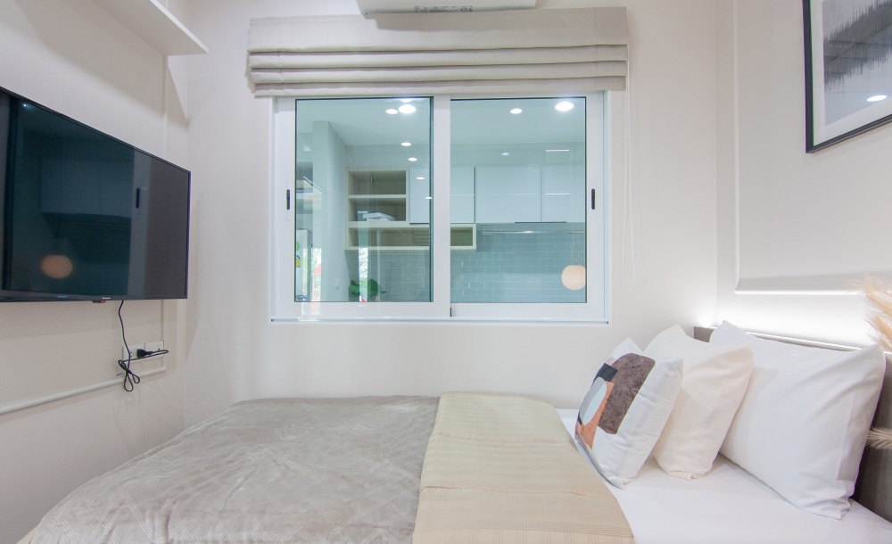 รูปภาพ เดอะ มิราเคิล ประชาอุทิศ 90 (The Miracle Prachauthit 90)