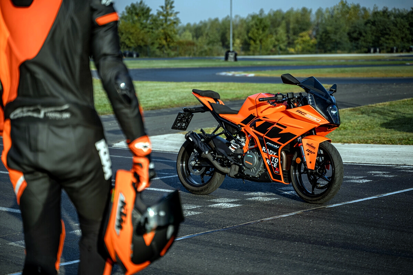 รูปภาพ เคทีเอ็ม KTM RC 390 ปี 2022